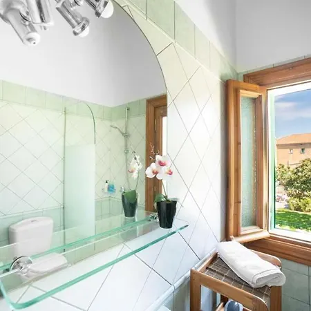 Villa Sleeps 10 Pool Air Con Wifi Kassiopi