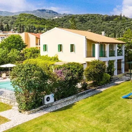 Villa Sleeps 10 Pool Air Con Wifi Kassiopi